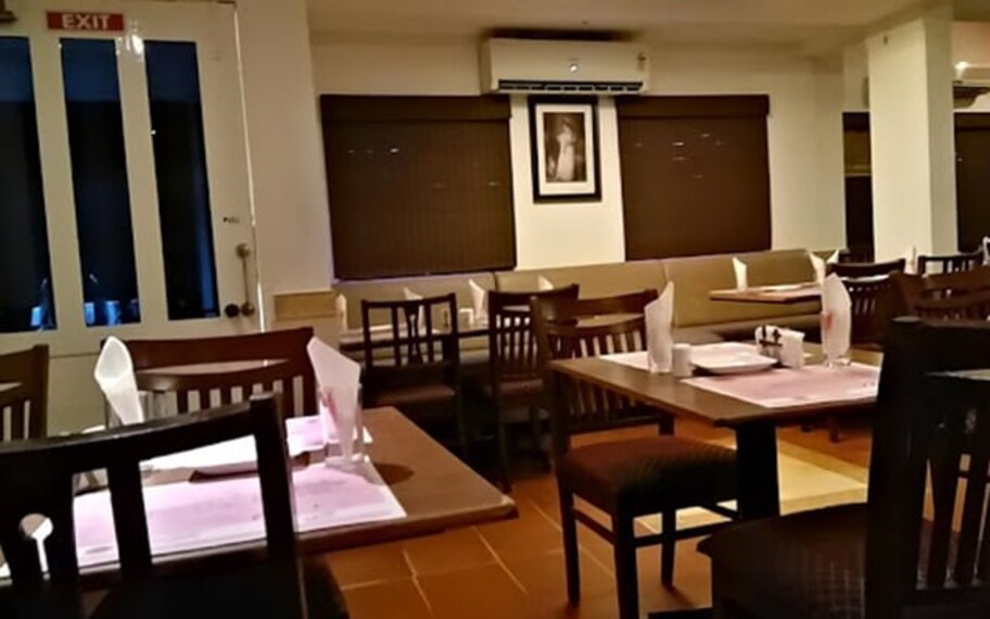 Dubai Calicut Paragon Landscape Image